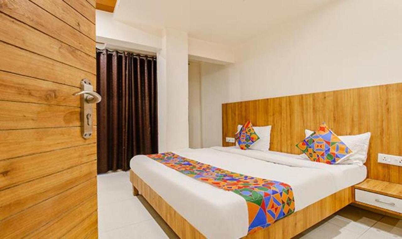 Fabexpress Sunshine Regency Hotell Bhopal Exteriör bild