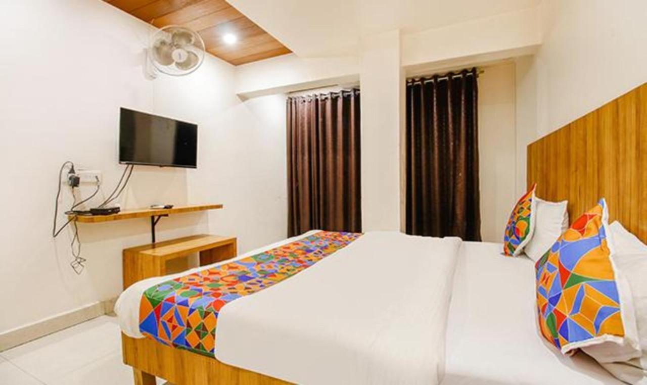 Fabexpress Sunshine Regency Hotell Bhopal Exteriör bild