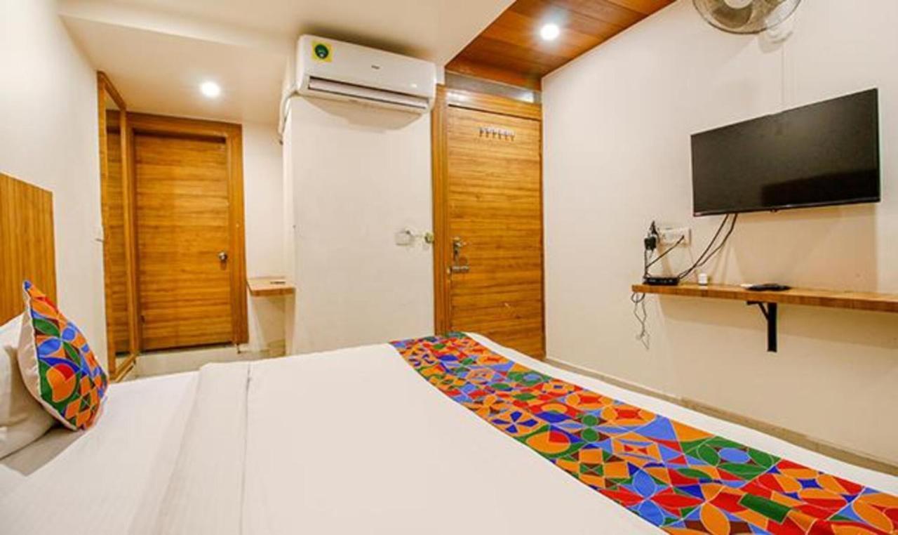 Fabexpress Sunshine Regency Hotell Bhopal Exteriör bild